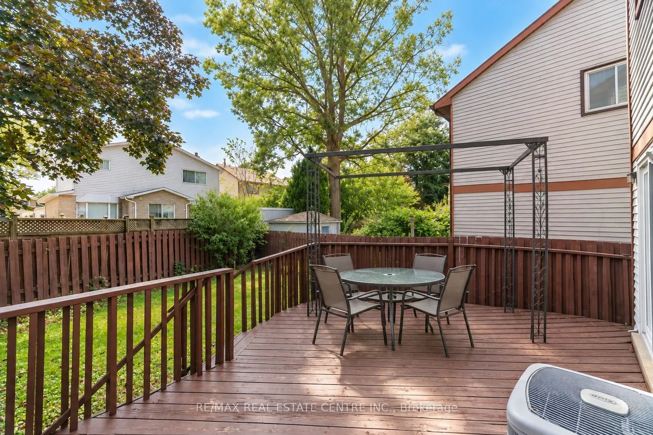 13 Dalzell Avenue — photo 33
