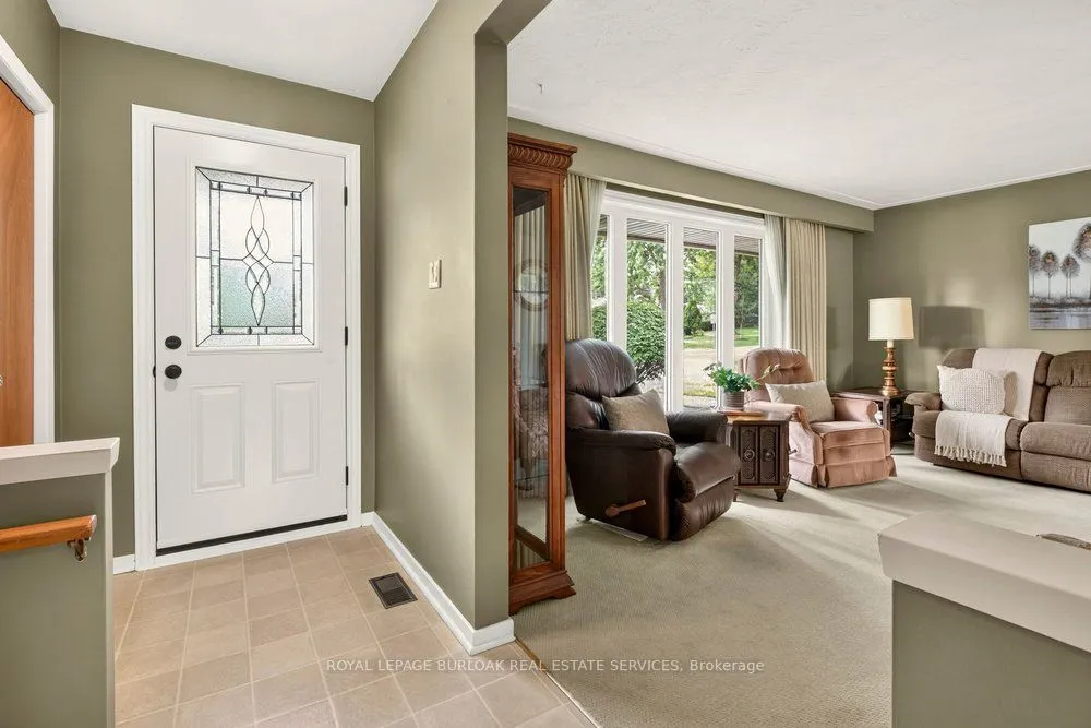 1083 Manorwood Drive — photo 3