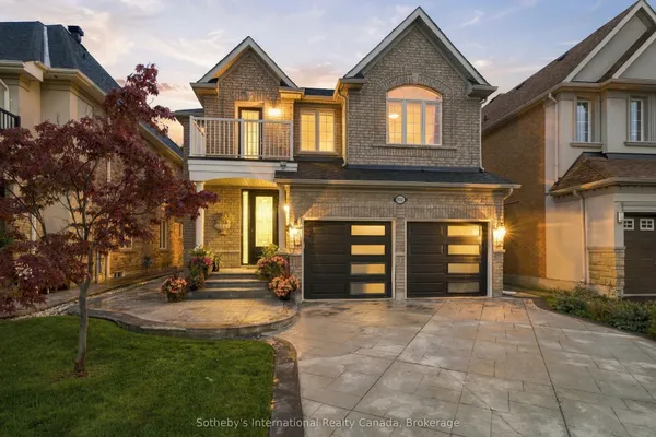3352 Erin Centre Boulevard