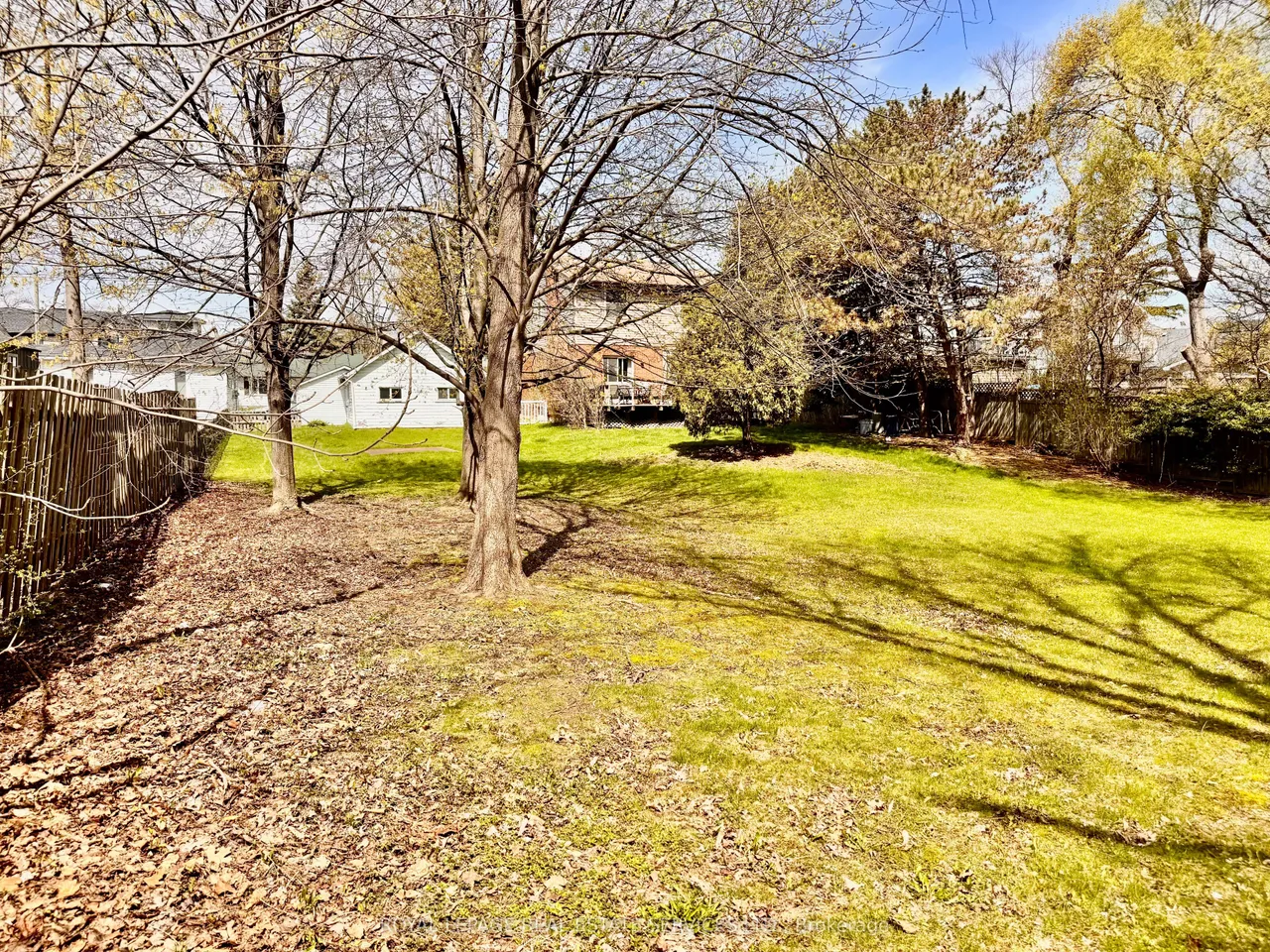 2386 Sovereign Street — photo 2