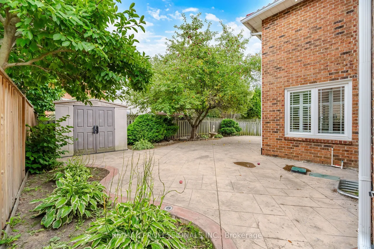 4 McFadden Drive — photo 33