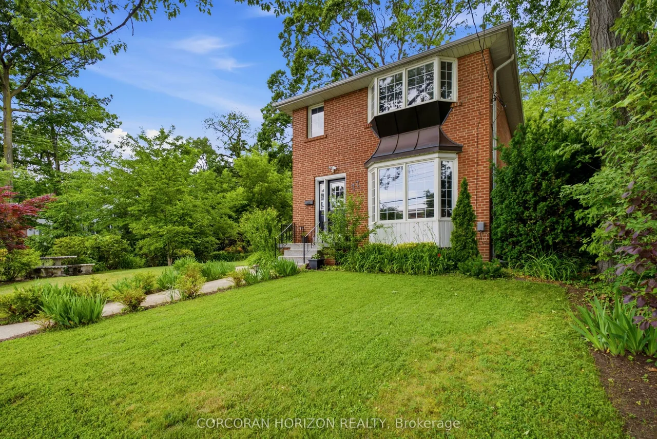 77 Mineola Road E