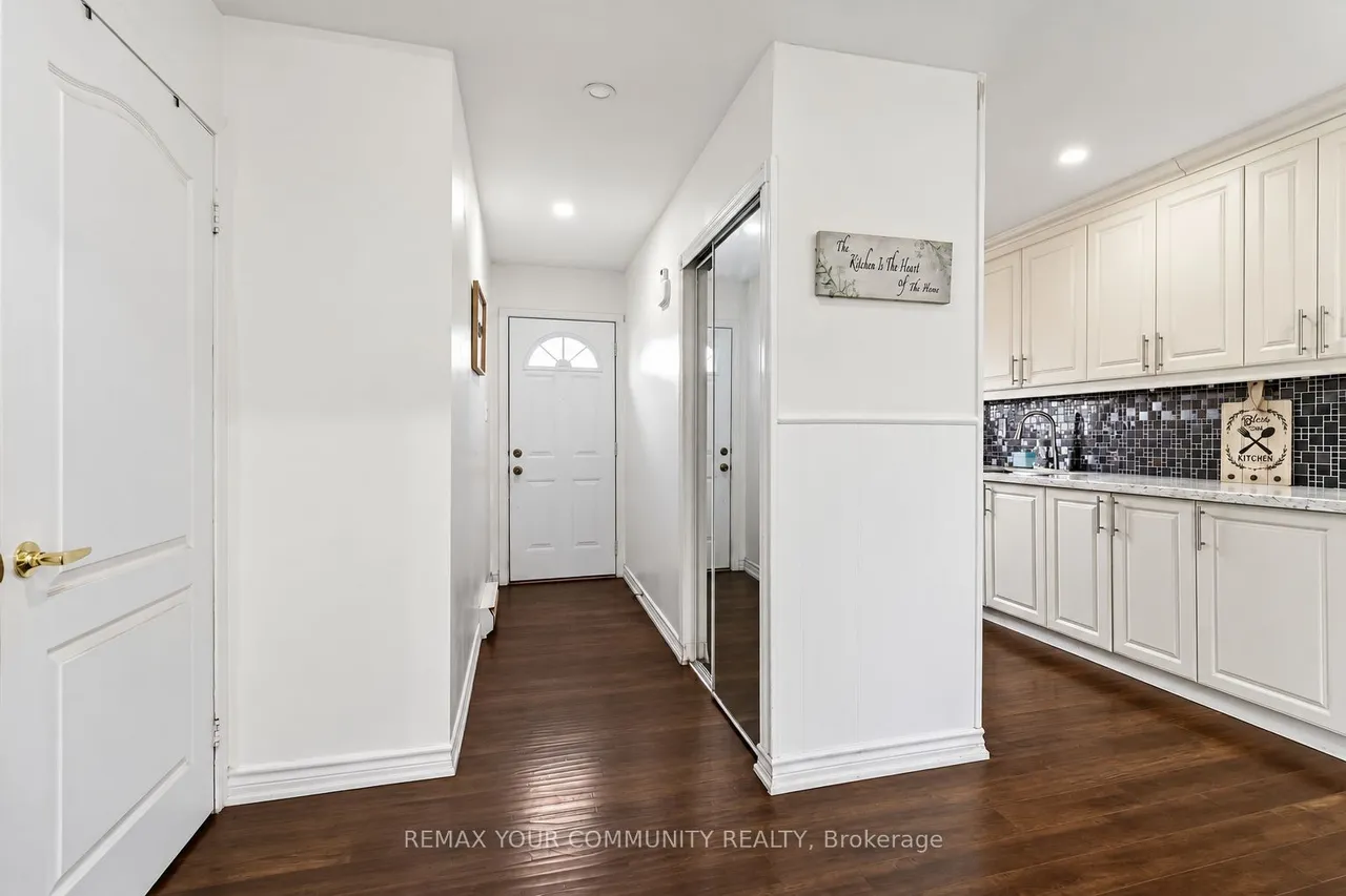 11 Grantbrook Court — photo 2