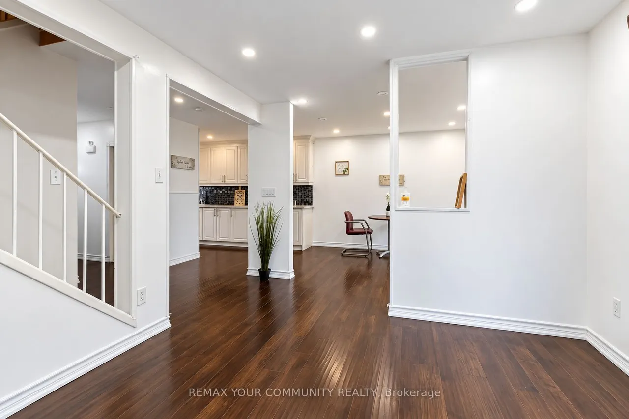 11 Grantbrook Court — photo 3