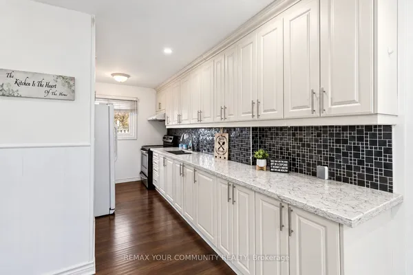 11 Grantbrook Court