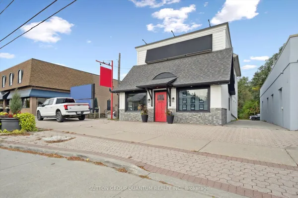 1673 Lakeshore Road W — photo 2