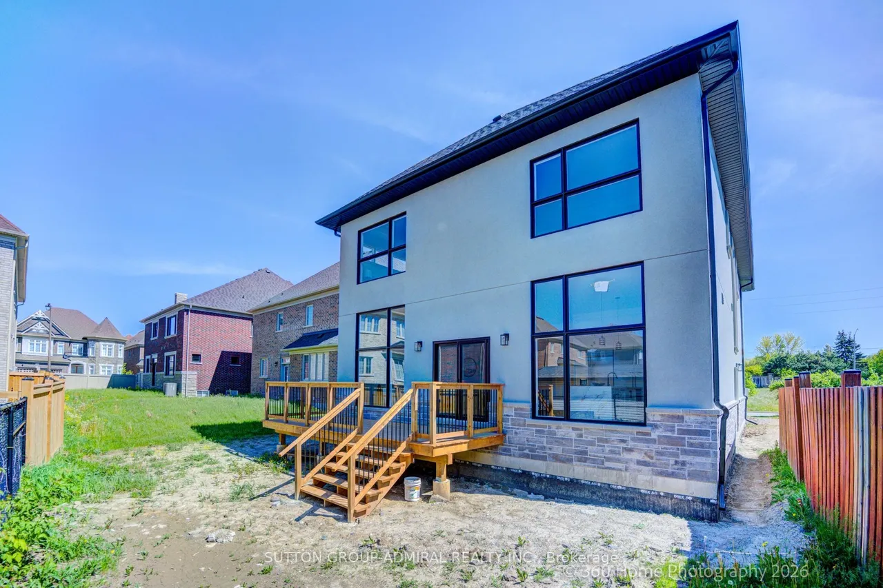 26 Valleywest Road — photo 3