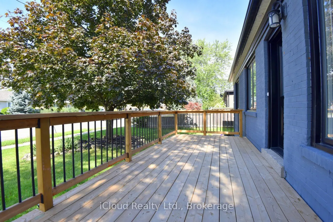2366 Mountainside Drive — photo 2