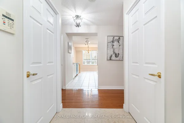 156 Enfield Place — photo 2
