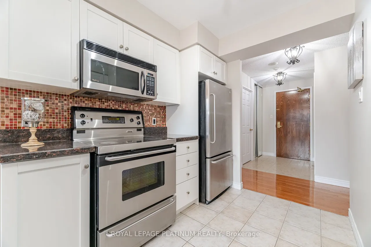 156 Enfield Place — photo 3