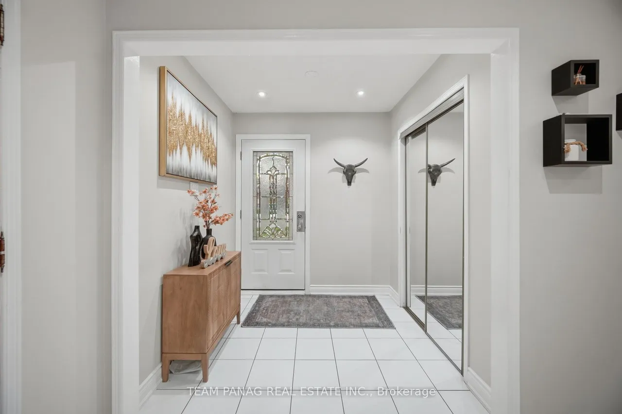 129 Bankview Circle — photo 3