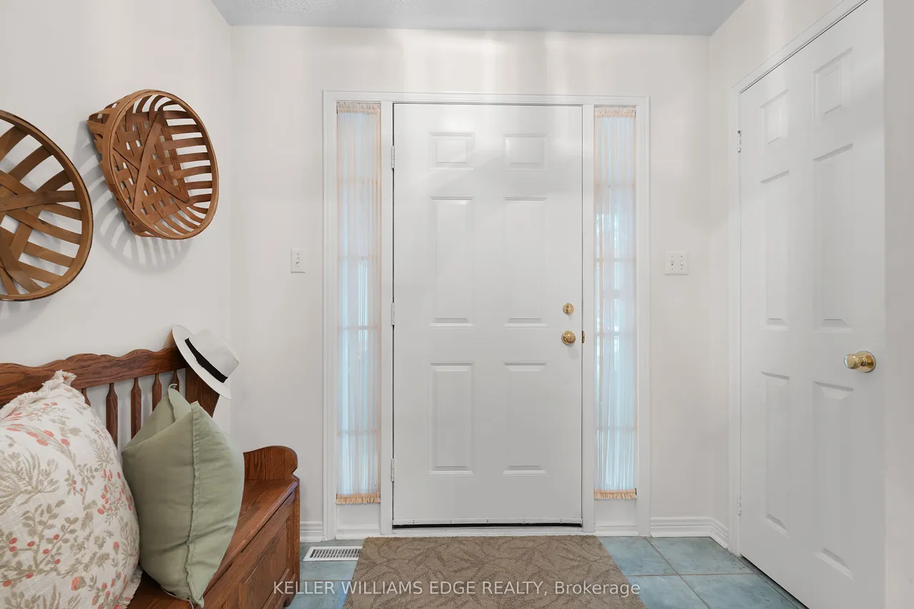 2175 Country Club Drive — photo 3