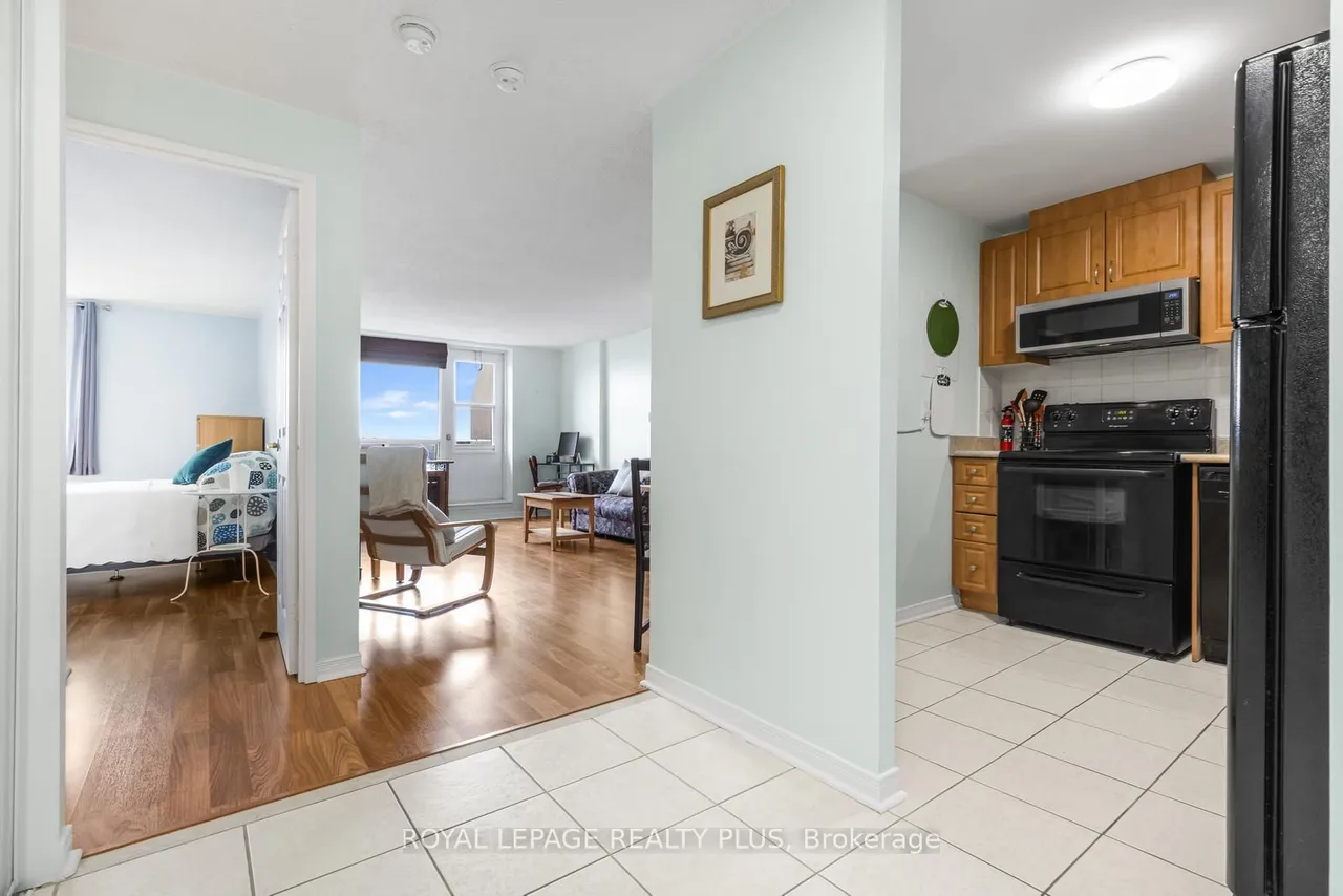 6720 Glen Erin Drive — photo 3