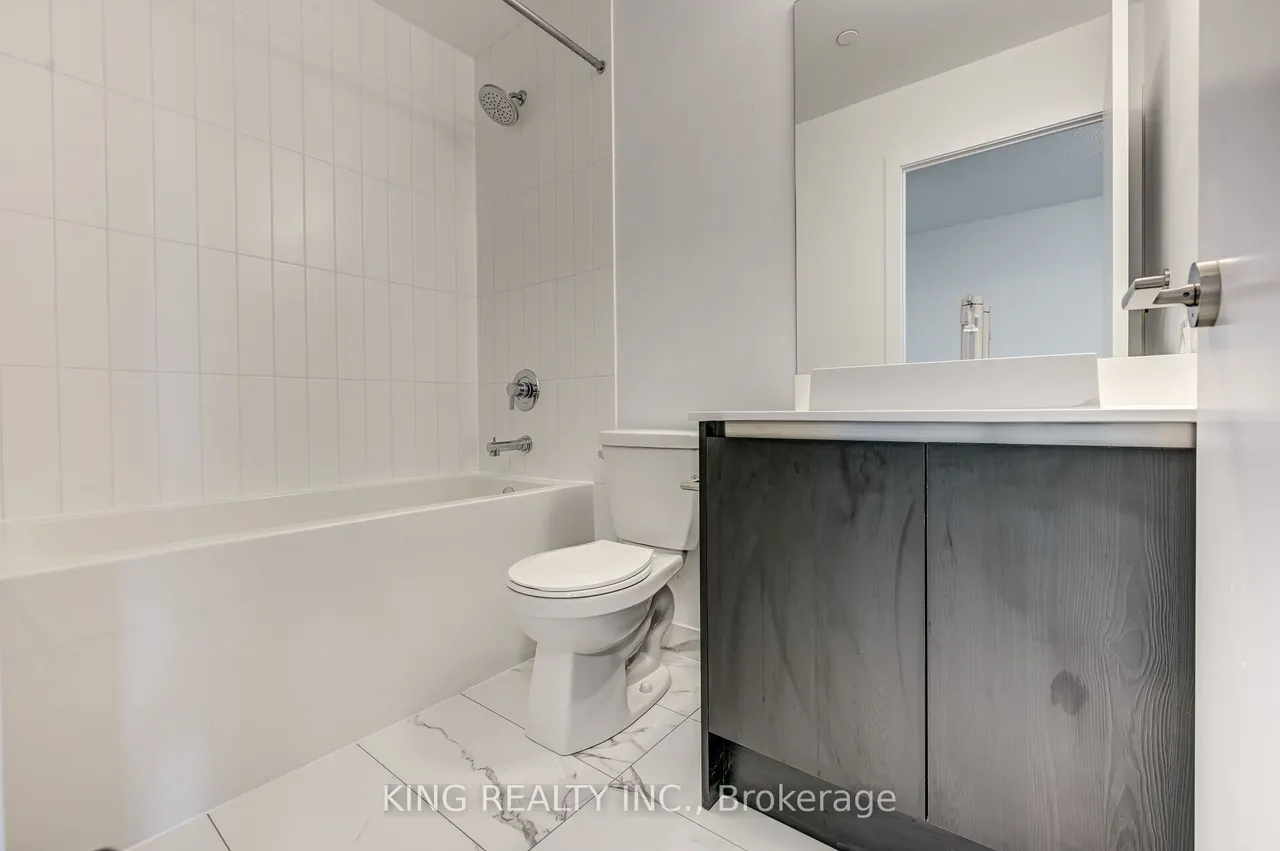251 Manitoba Street — photo 5