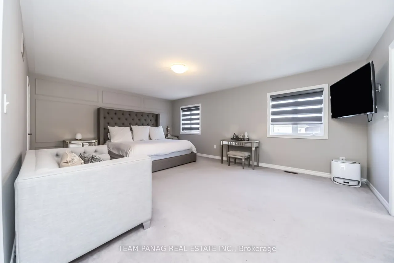 14 Observatory Crescent — photo 50