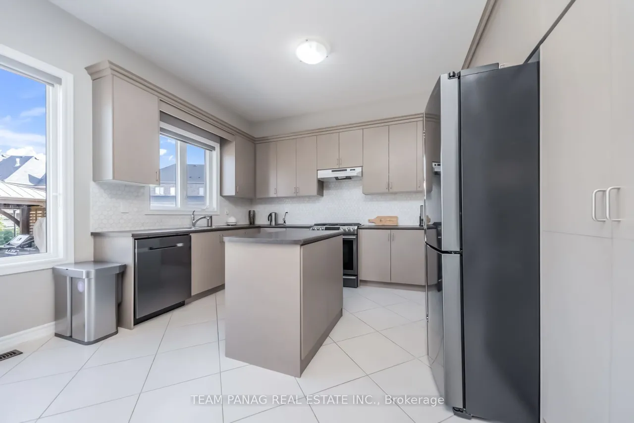 14 Observatory Crescent — photo 49