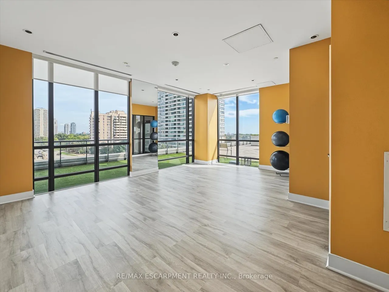 3975 Grand Park Drive — photo 34