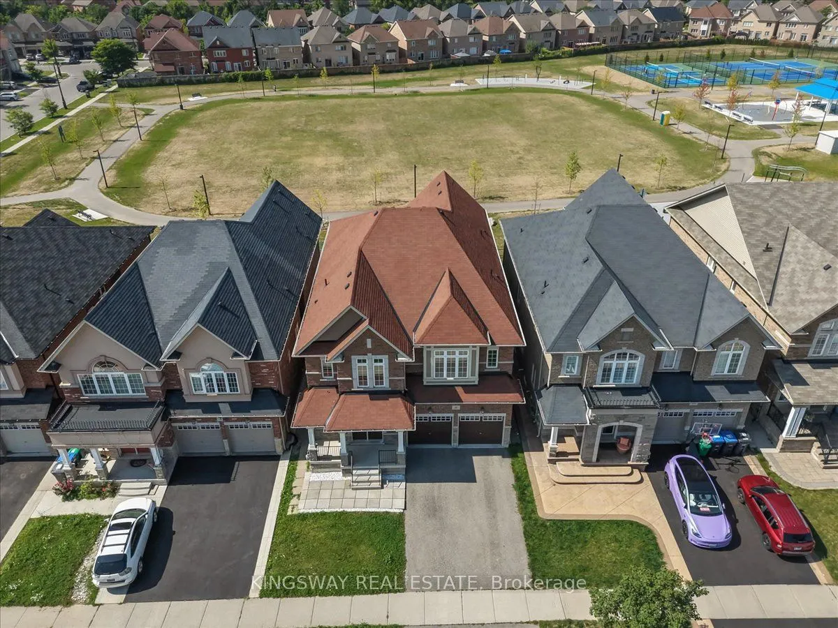 8 Monkton Circle — photo 2