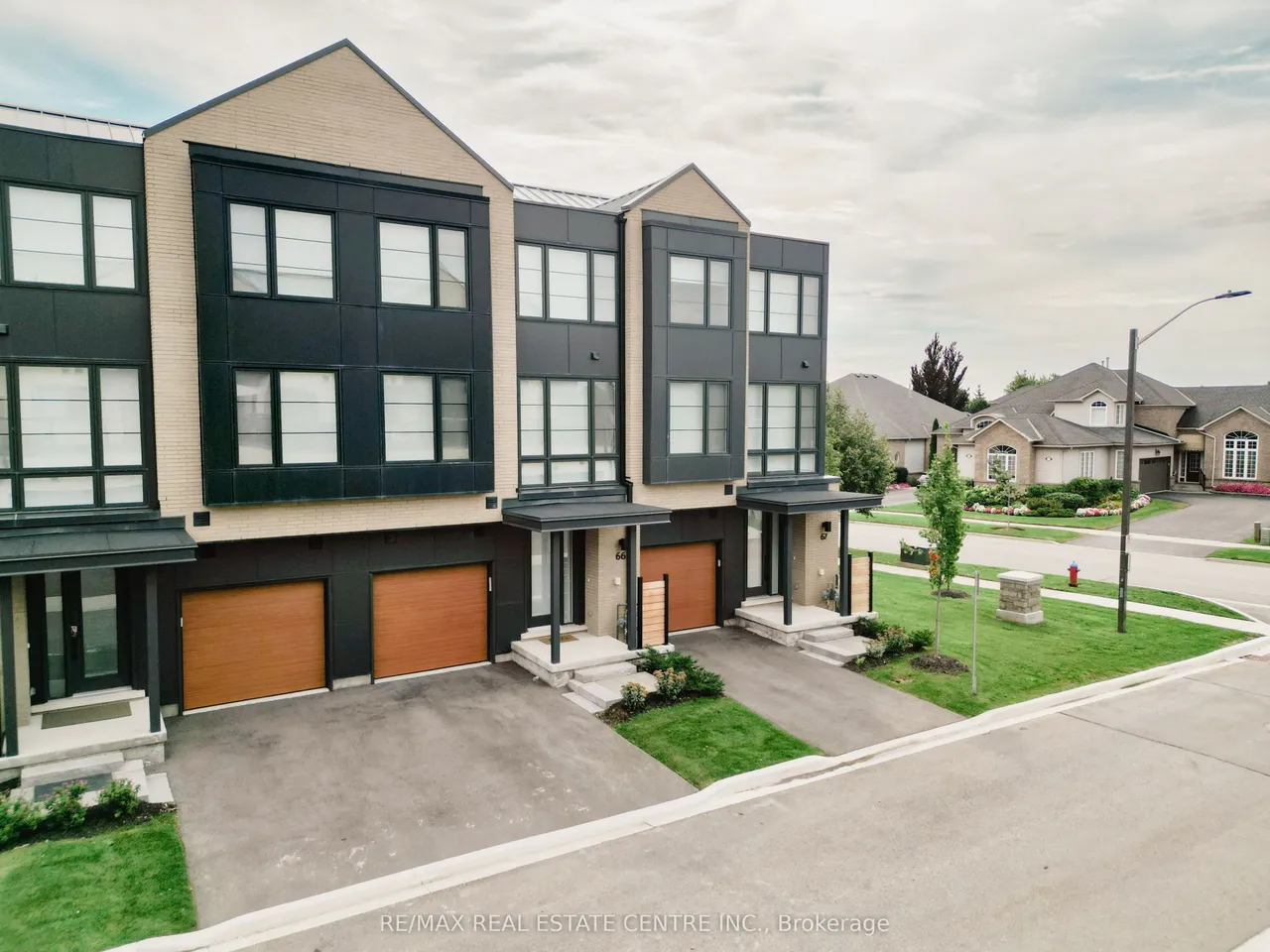 2273 Turnberry Drive