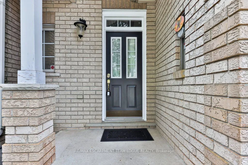 2152 GREENWAY Terrace — photo 3
