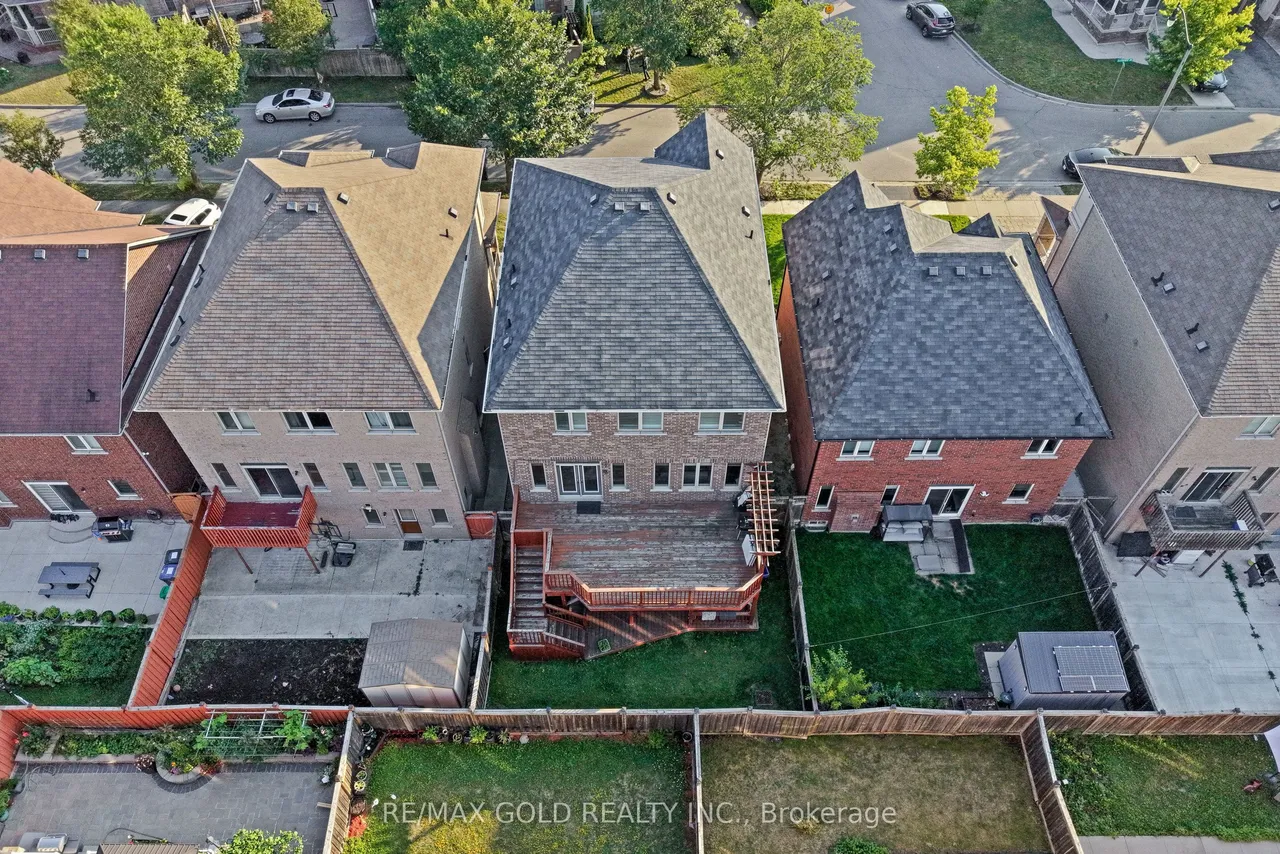 11 Clearfield Drive — photo 29