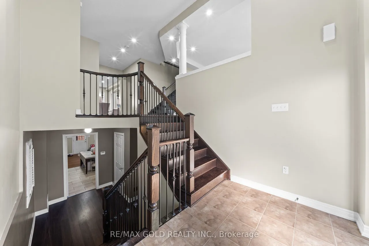 11 Clearfield Drive — photo 3