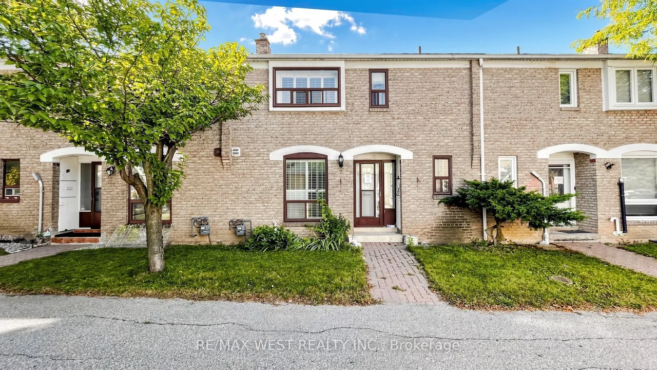 25 Gosford Boulevard, Unit 24
