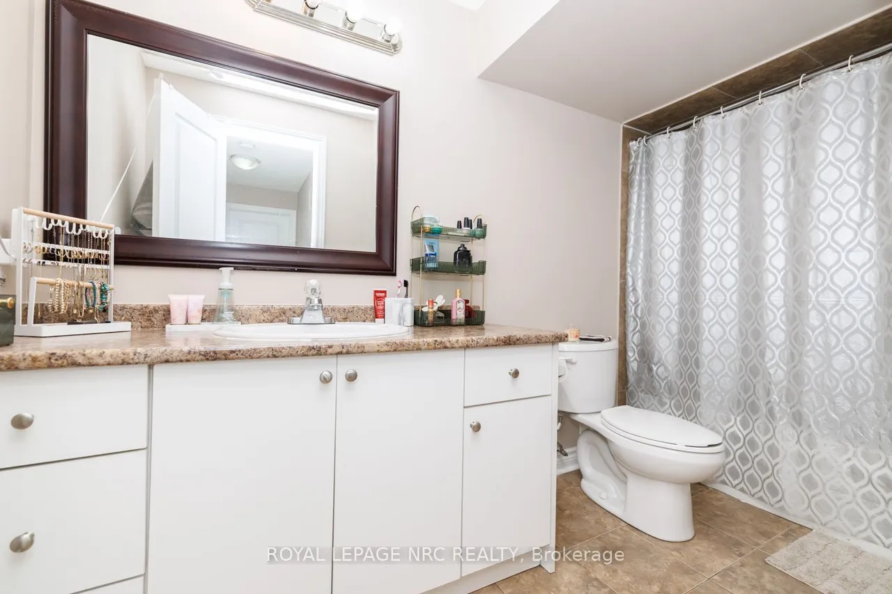 25 Maverick Crescent — photo 38