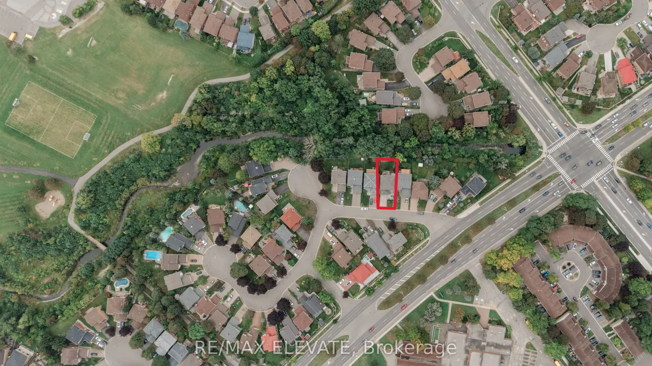4242 Petersburg Crescent — photo 3