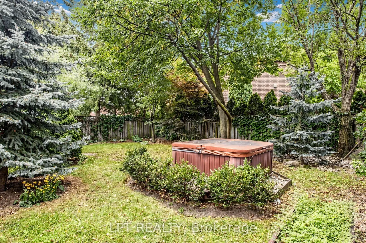 1579 Lovelady Crescent — photo 50