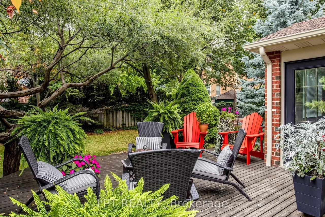 1579 Lovelady Crescent — photo 49