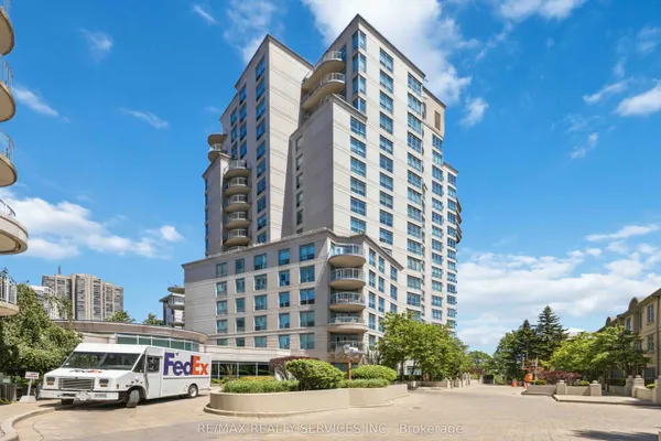 2111 Lake Shore Boulevard W