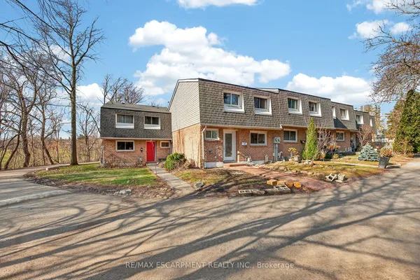 2050 Upper Middle Road — photo 2