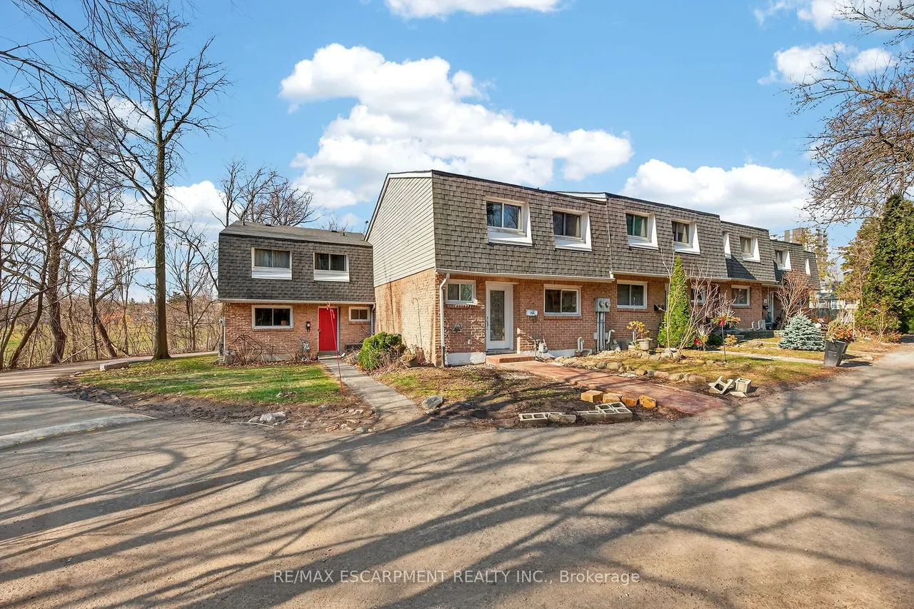 2050 Upper Middle Road — photo 2