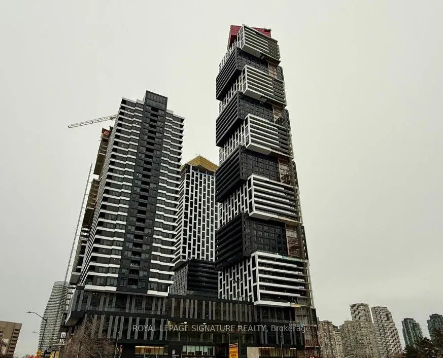 4015 The Exchange — photo 2