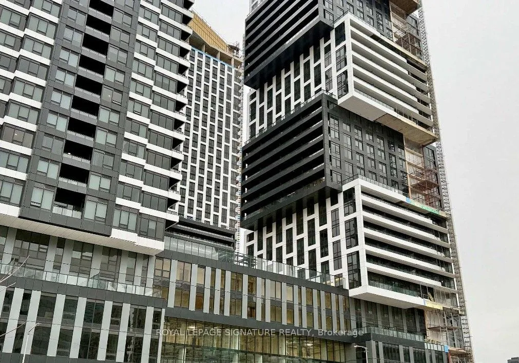 4015 The Exchange — photo 3