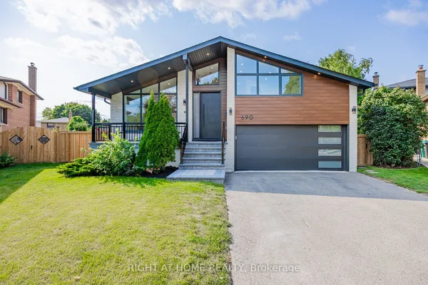 690 Hillman Crescent