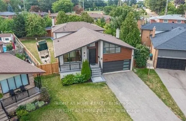 690 Hillman Crescent — photo 2