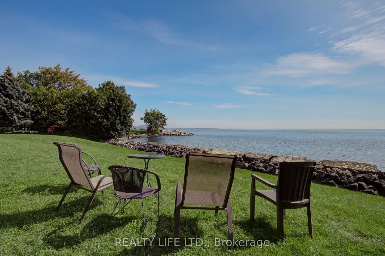 41 Lake Shore Drive — photo 34