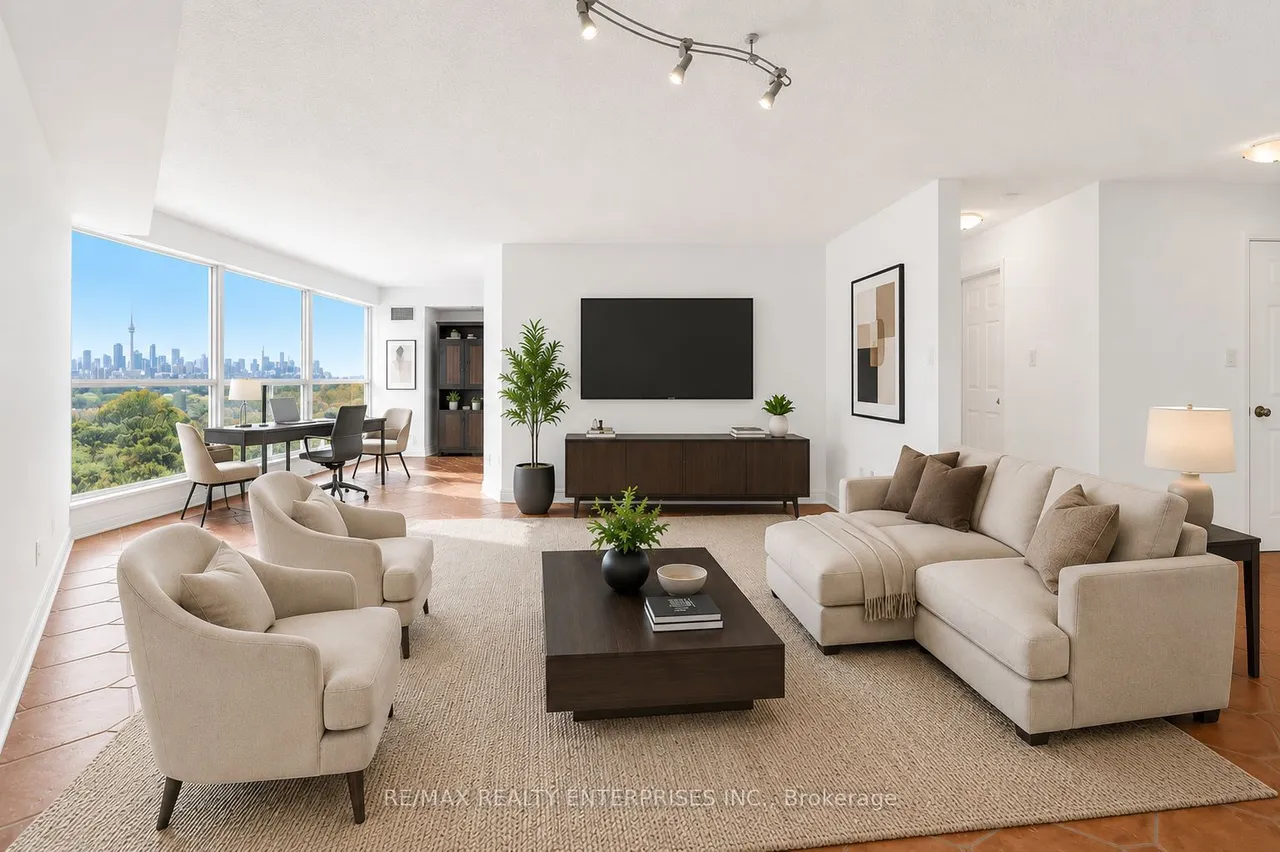 2261 Lake Shore Boulevard W — photo 3