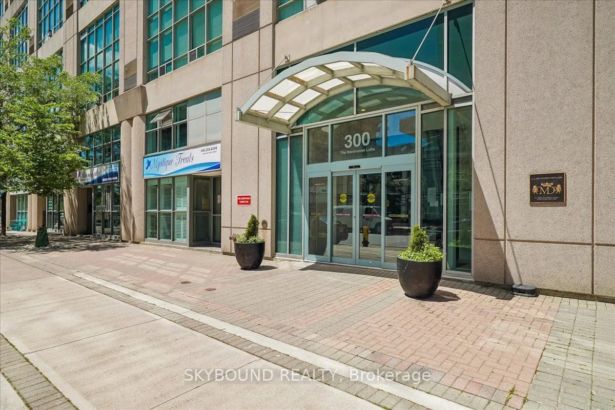 300 Manitoba Street — photo 3