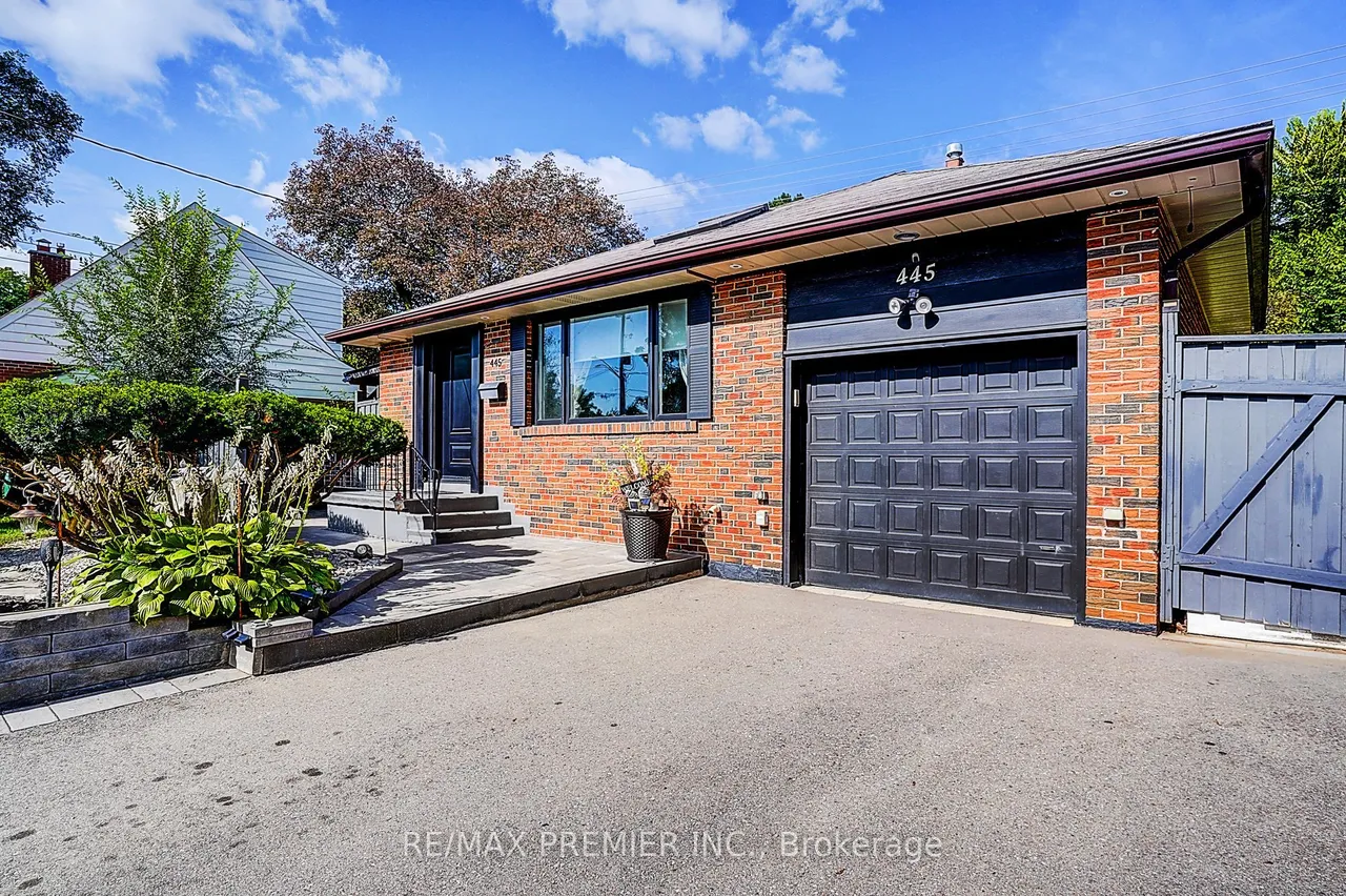 445 Selsey Drive — photo 3