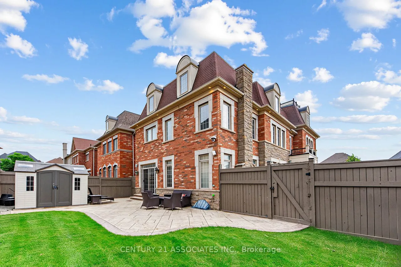 29 Black Diamond Crescent — photo 49