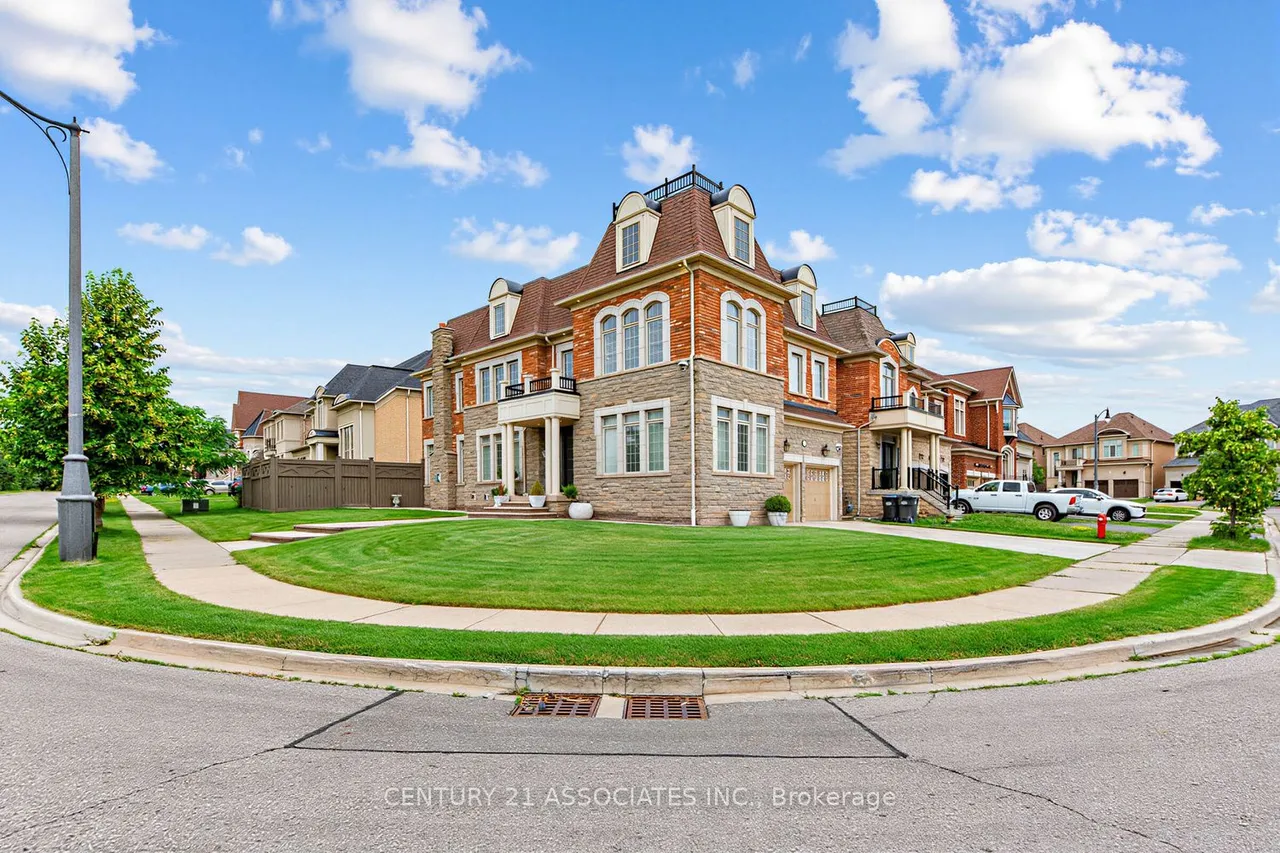 29 Black Diamond Crescent — photo 3