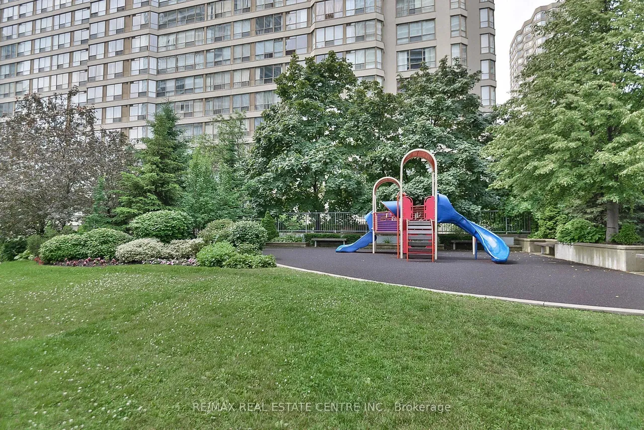 33 Elm Drive — photo 43