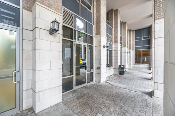 388 Prince of Wales Drive — photo 2