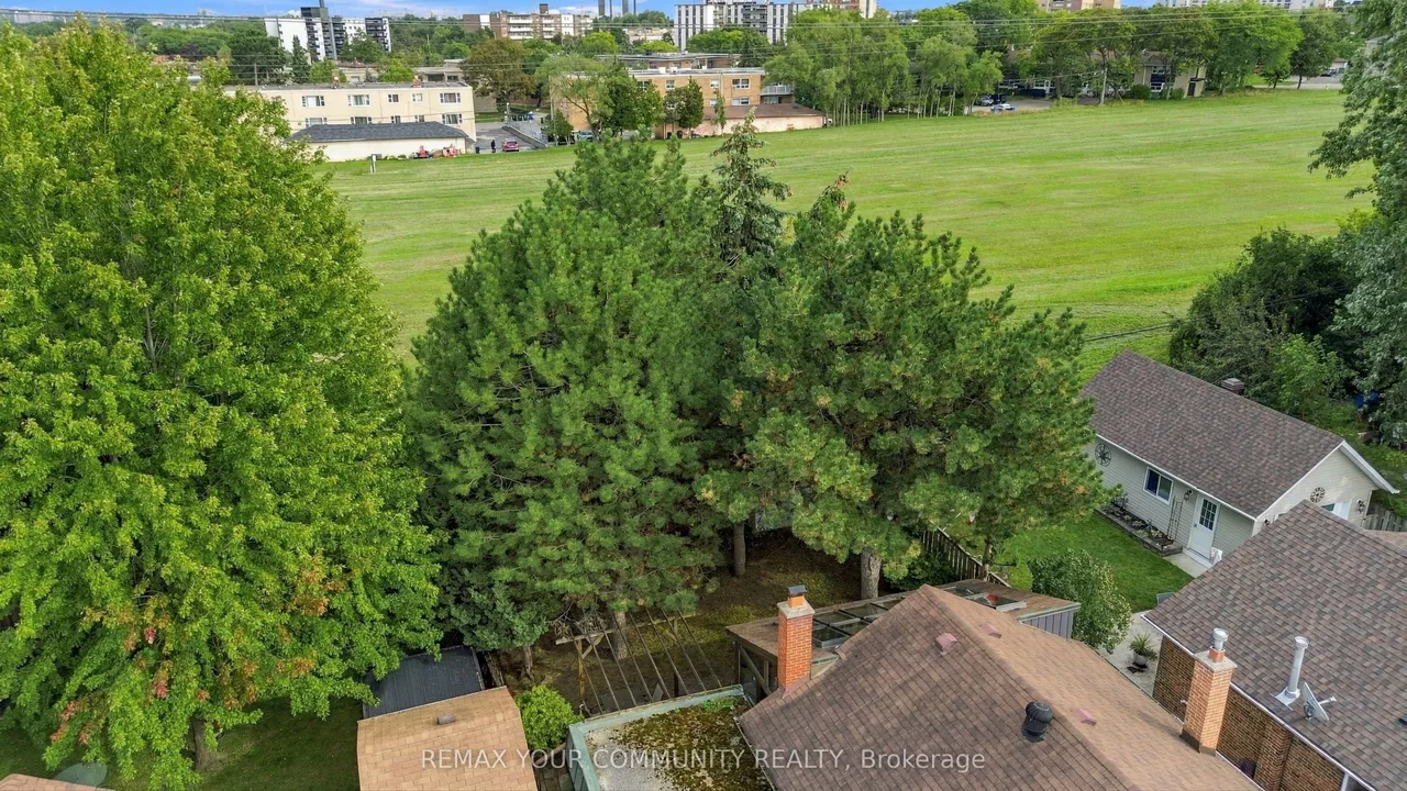59 Redwater Drive — photo 40