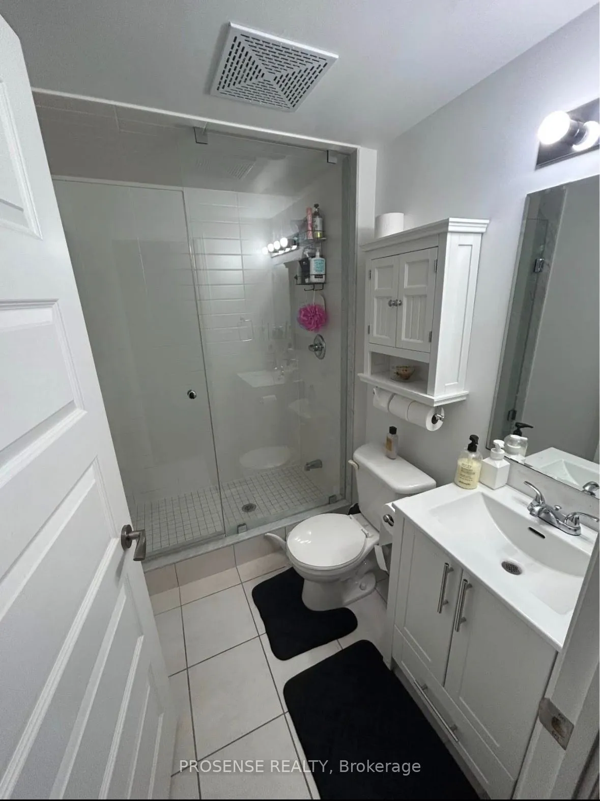 215 W Queen Street E — photo 11