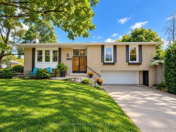2490 Yarmouth Crescent