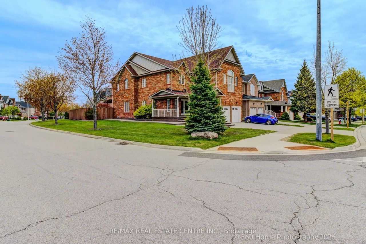 806 White Clover Way — photo 40